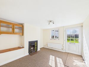 Sitting Room- click for photo gallery